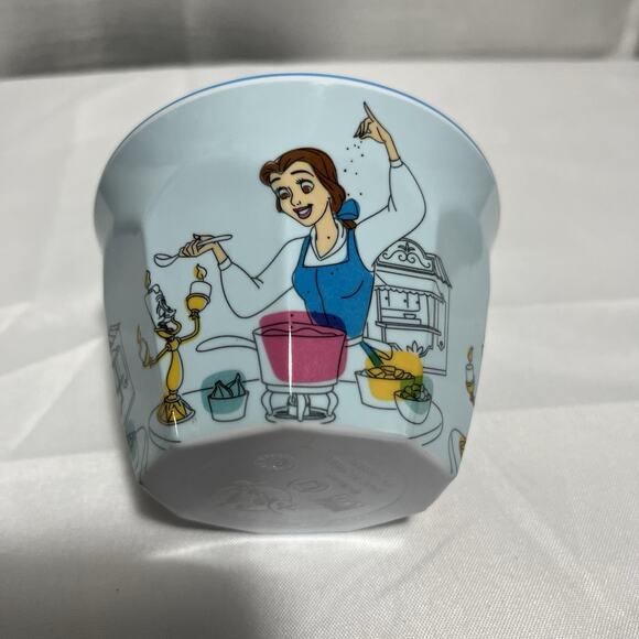 WALT DISNEY WORLD 2021 FOOD & WINE FESTIVAL SCAVENGER BOWL - CHEF BELLE & LUMIER - Picture 1 of 5